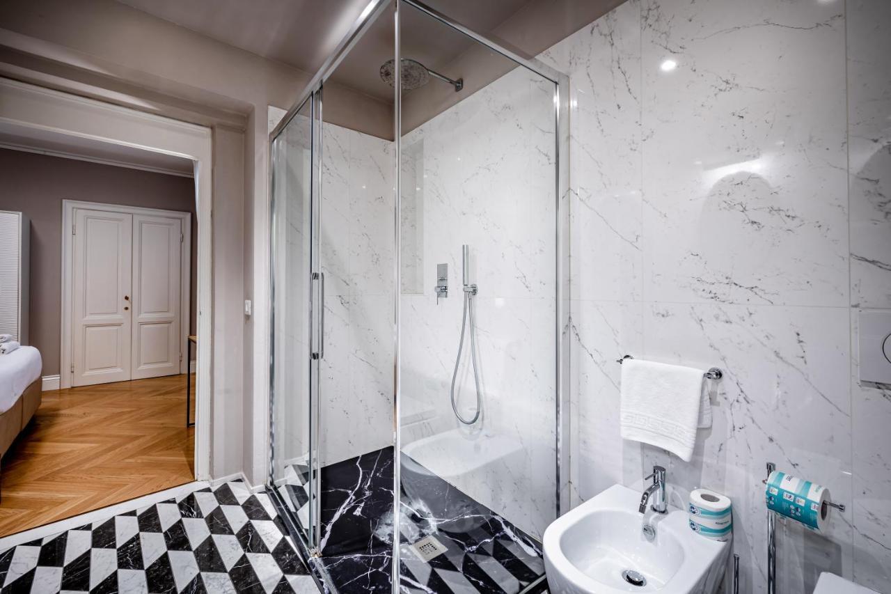Hs4U Ricasoli Luxury Apartment Near Duomo N. 3 فلورنس المظهر الخارجي الصورة